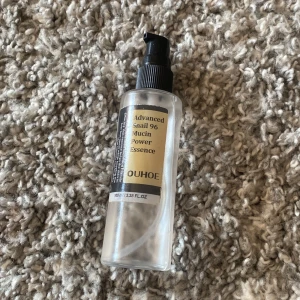 Snigelslem säljes - Snigelslem säljes se bild hur mycket som är kvar 💕