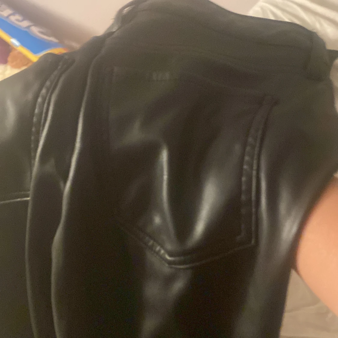 2 par byxor för endas 100 kr  - 93