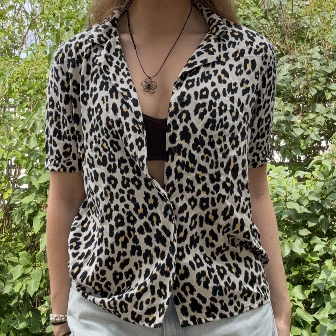 Färgad leopard-topp/skjorta - 90