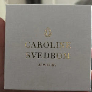 Caroline svedbom - Helt nytt aldrig använt då jag inte använder guld, tyvärr.