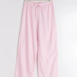 Pyjamas byxor  - Supermysiga med har så många mysbyxor att dessa inte får någon användning 🥰
