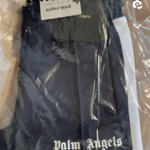 Palm angels byxor - Ny skick Vill helst tradea Äkta såklart