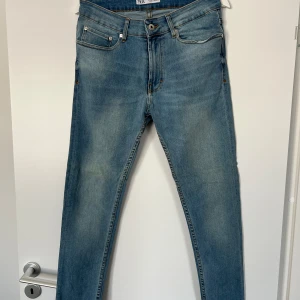 Zara Jeans - Very good condition. Skinny jeans