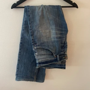 Dondup jeans - Riktigt snygga dondup jeans för endast 699