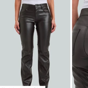 Low waist skinnbyxa - Använd 1 gång, men den kommer ej till användning❤️