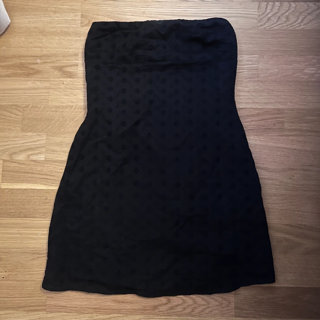 Svart kort klänning 💕