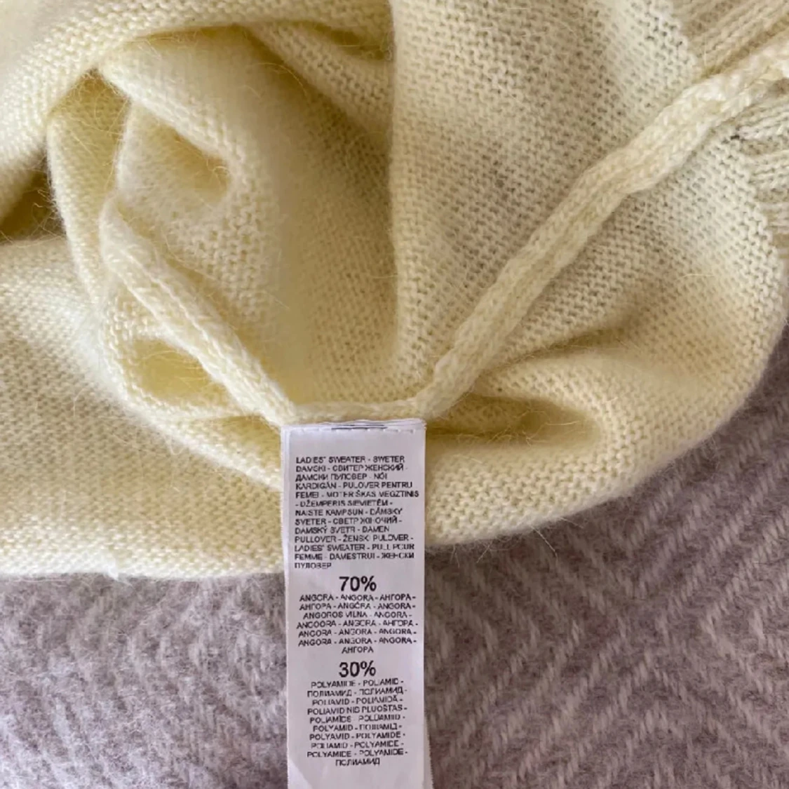 Gul stickad angora trekvartsärm tröja - 92