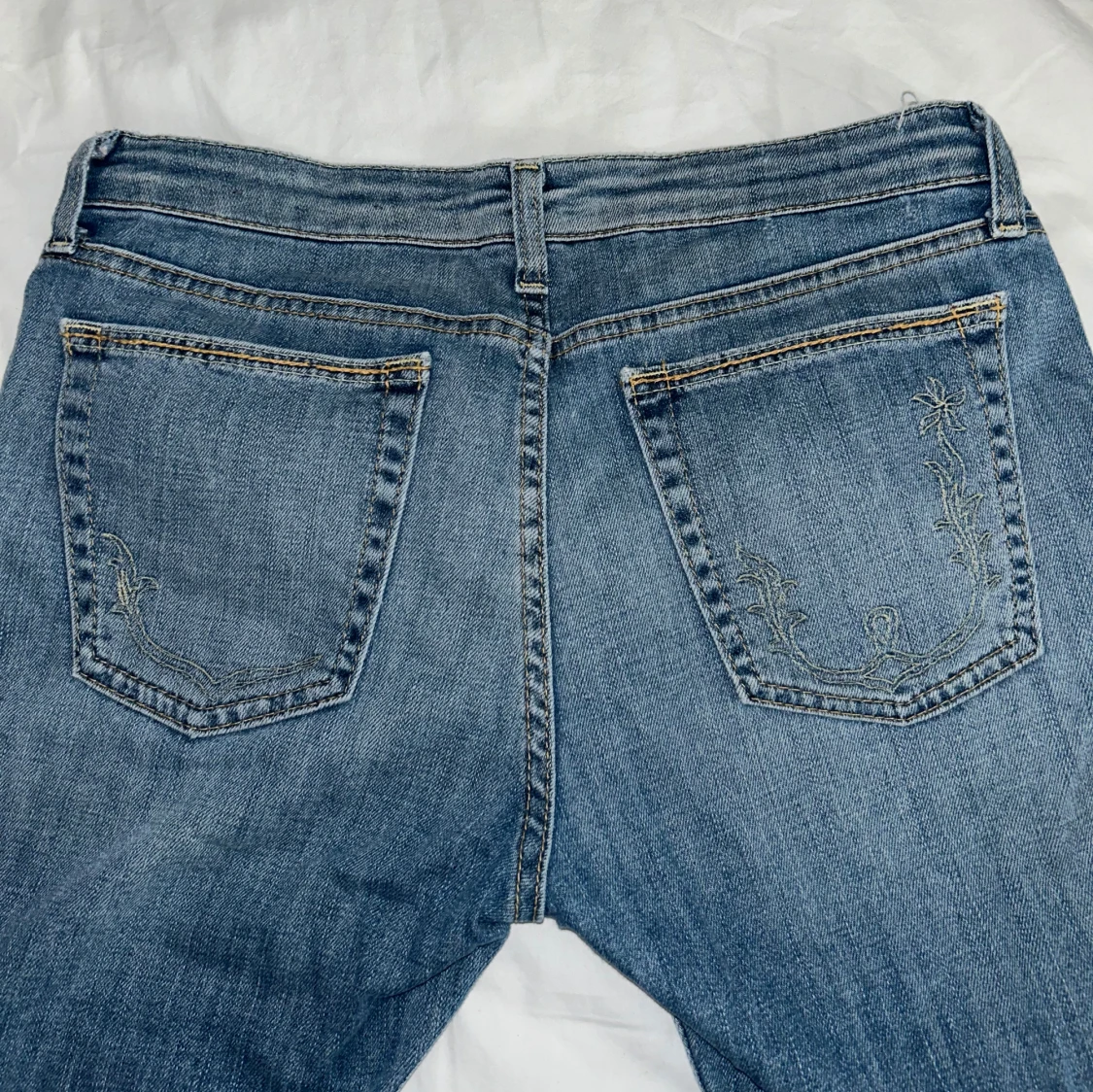 lågmidjade jeans  - 92