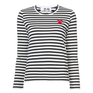 Comme Des Garçons Play tröja  - Långärmad tröja från Play. Storlek S men liten i storleken. Skriv för fler bilder 