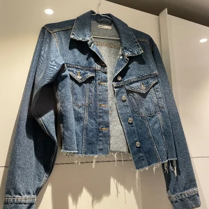 Jeans jacka  - Gina jeans jacka mycket gott skick 