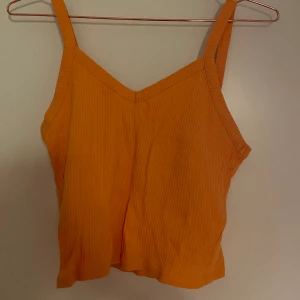 Oranget linne - Köpt för längesedan men kommer ej till användning 