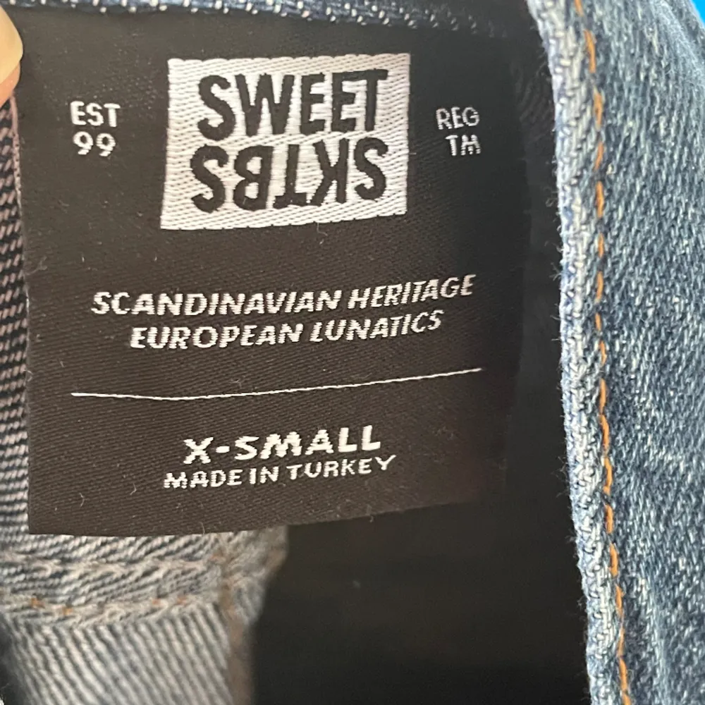 Knappt använda, köparen står för frakt och kan samfrakta 😌. Jeans & Byxor.