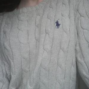 RALPH LAUREN TRÖJA - Säljer ralph lauren stickade tröjan.  