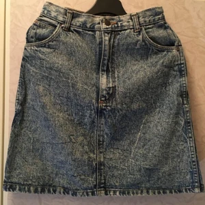 Jeans kjol - I bra skick 