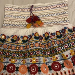 Zara kjol - Säljer den slutsålda zarakjolen för att den inte kommer till användning längre. Den passar folk som är storlek S oxå💝