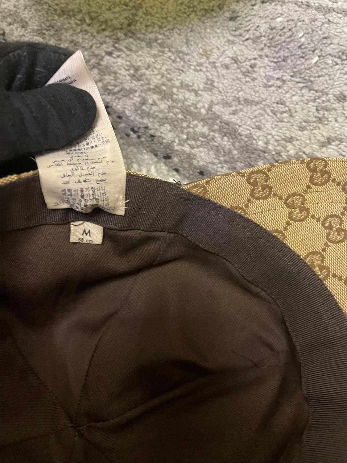 Gucci beige keps med GG-mönster - 5