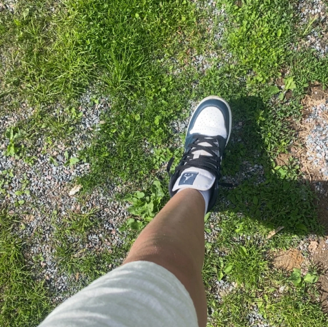 Nike Air Jordan 1 Mid blå/vit - 1