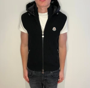 Moncler väst  - 9,5/10