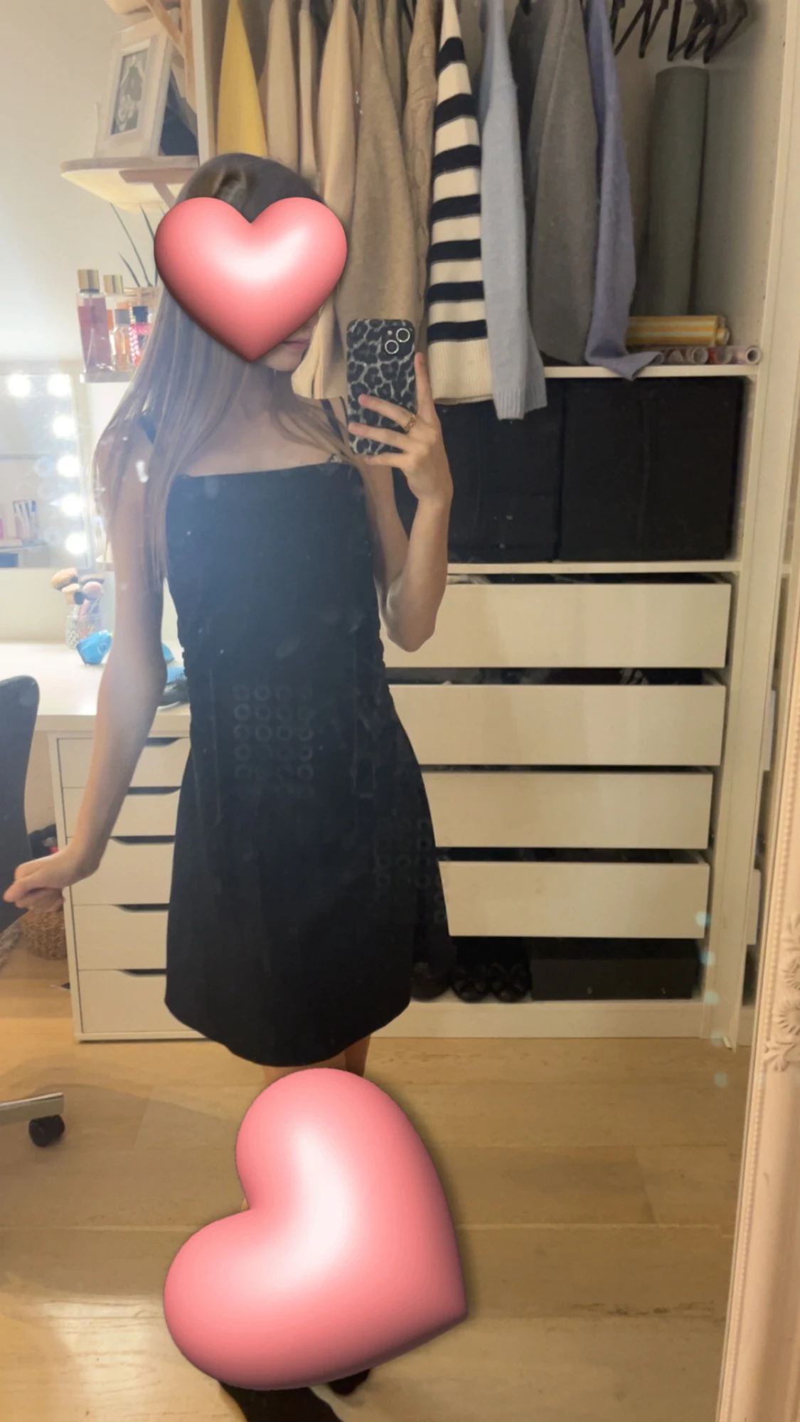 Svart klänning med tunna axelband H&M