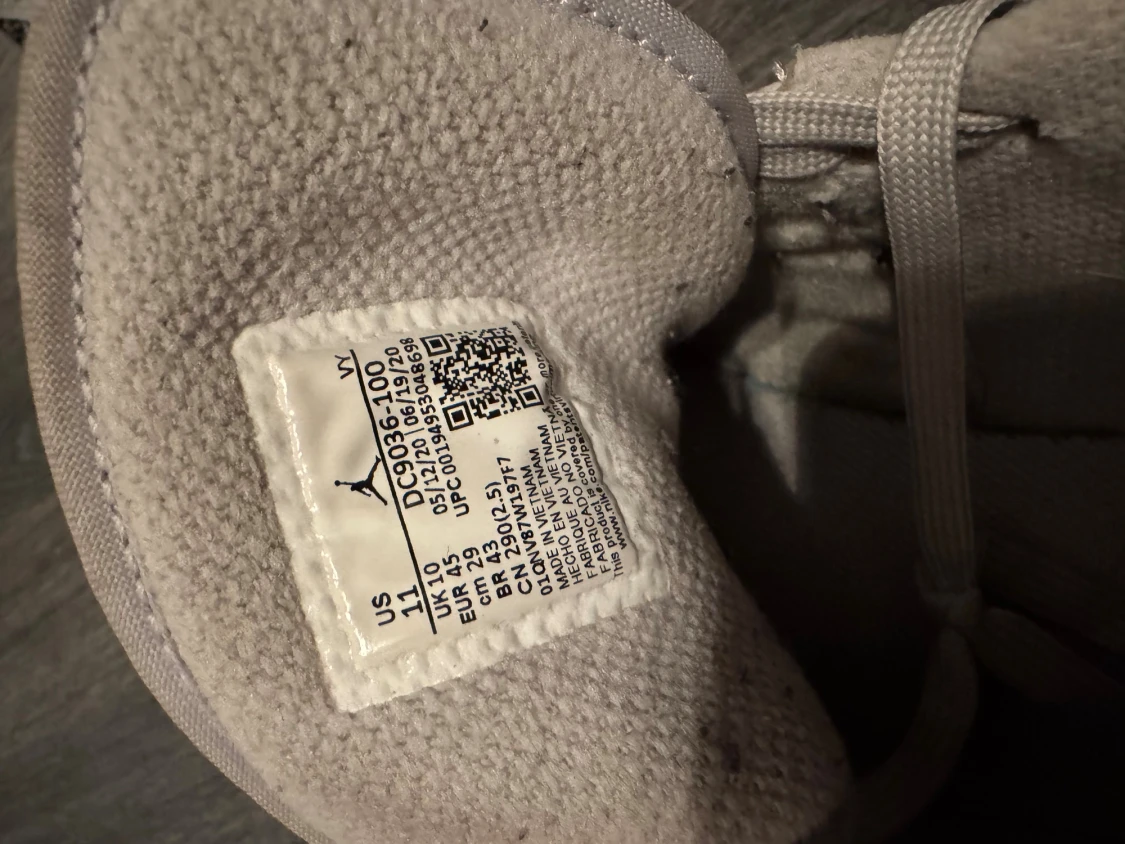 Nike Air Jordan 1 Low i grått - 3