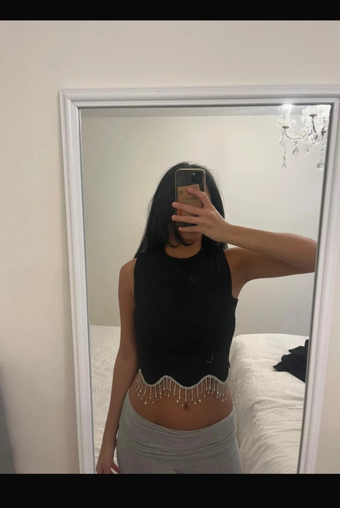 Svart croppad linnetopp med pärlor - 2