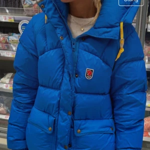 SÖKES - Blå dunjacka från Fjällräven - SÖKES!!! EXPEDITION DOWN LITE JACKET W storlek S eller M