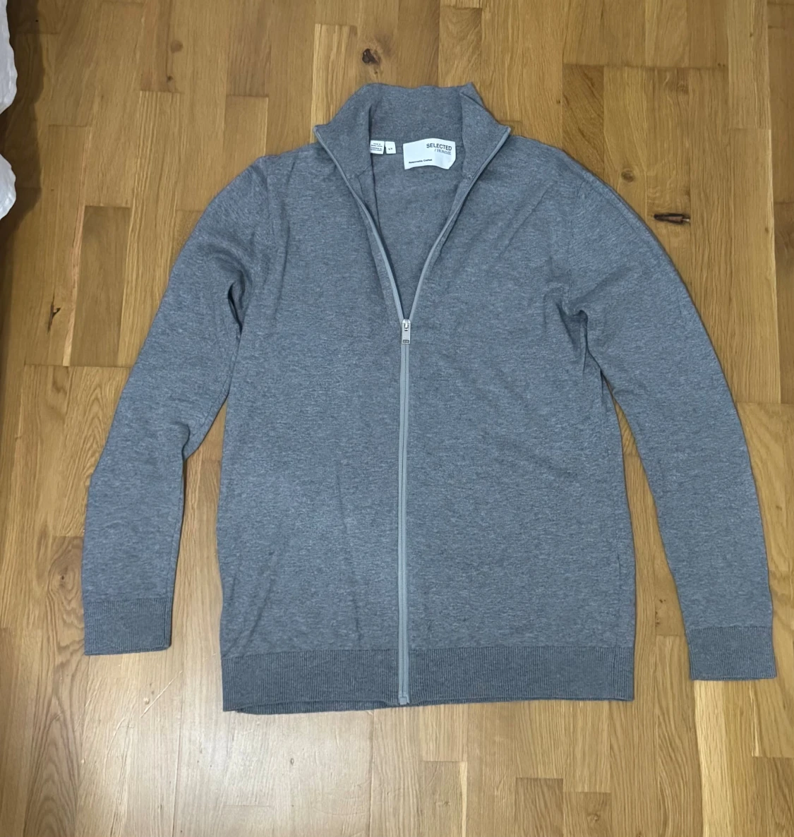 Stickad full zip