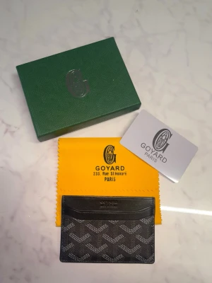 Yard plånbok(fint skick) - säljer nu denna feta plånbok ja bara haft liggandes hemma ett tag. fint skick och pris kan diskuteras vid snabbafffär🙌🏻