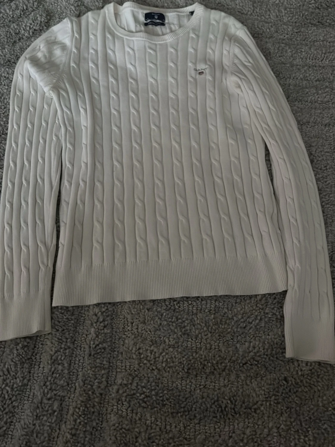 Vit kabelstickad tröja från Gant