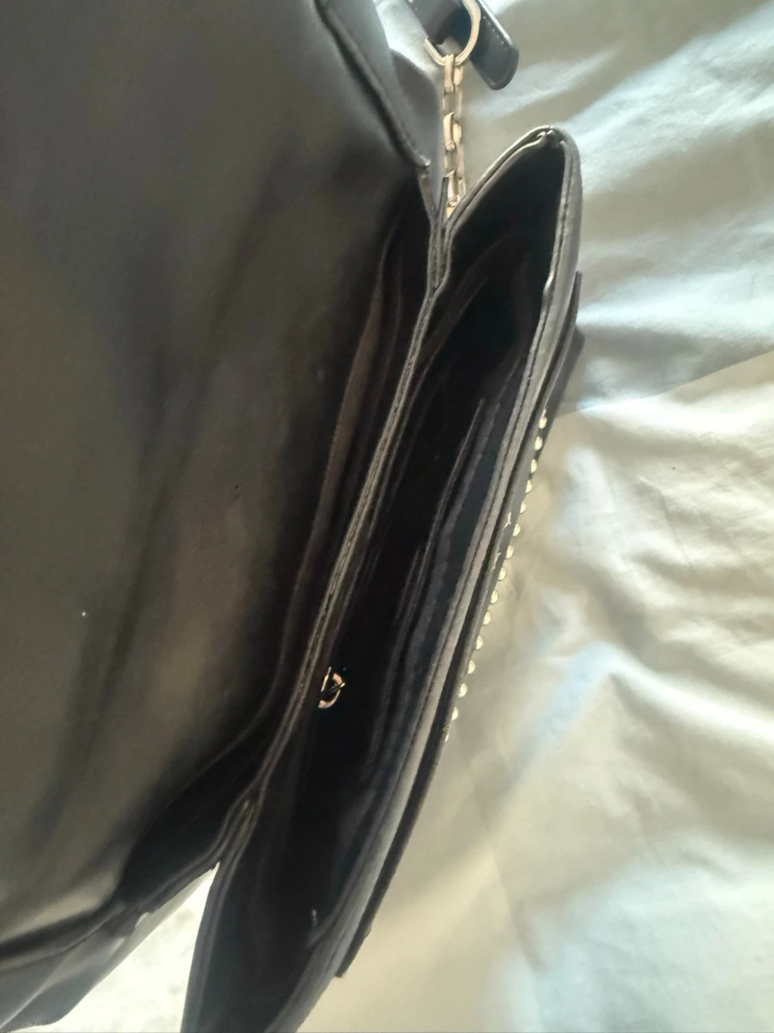 Svart axelväska med nitar från Replay - 5