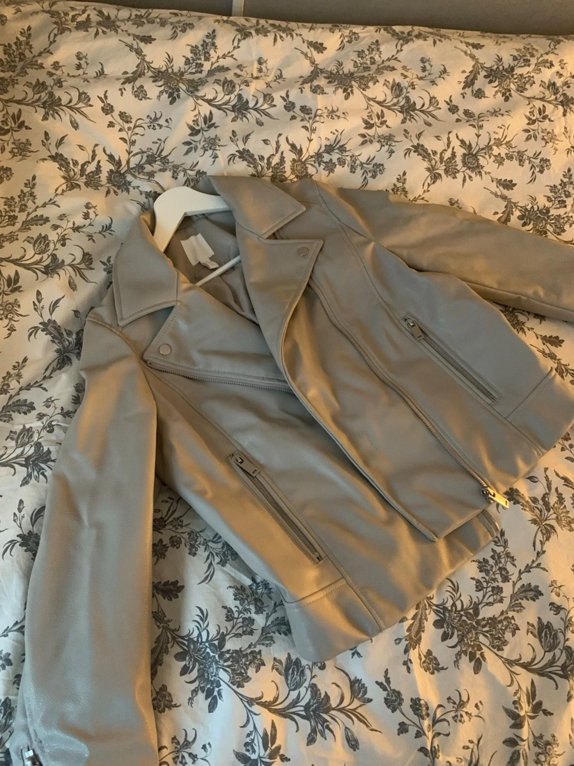 Beige skinnjacka - 1