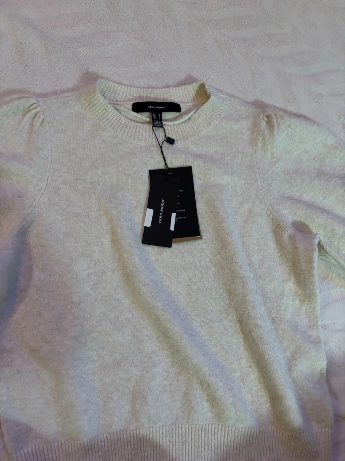 Ljusbeige stickad tröja Vero Moda