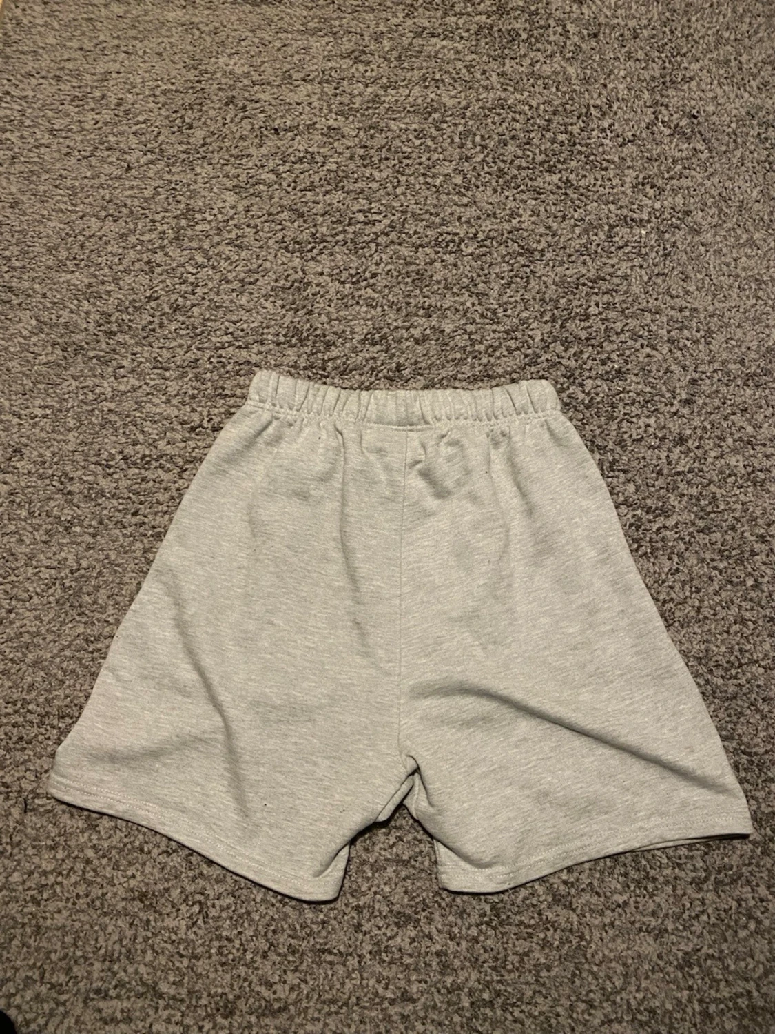 Essentials shorts ljusgrå - 1