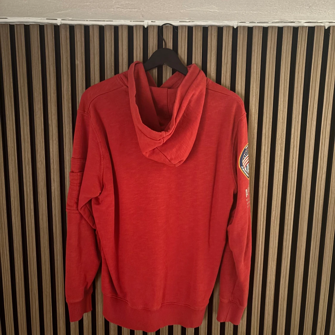 Röd Alpha Industries - 1