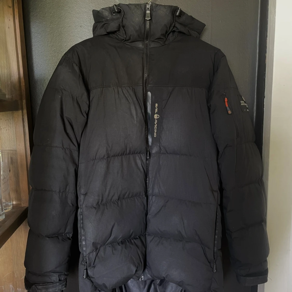 Svart Sail Racing dunjacka