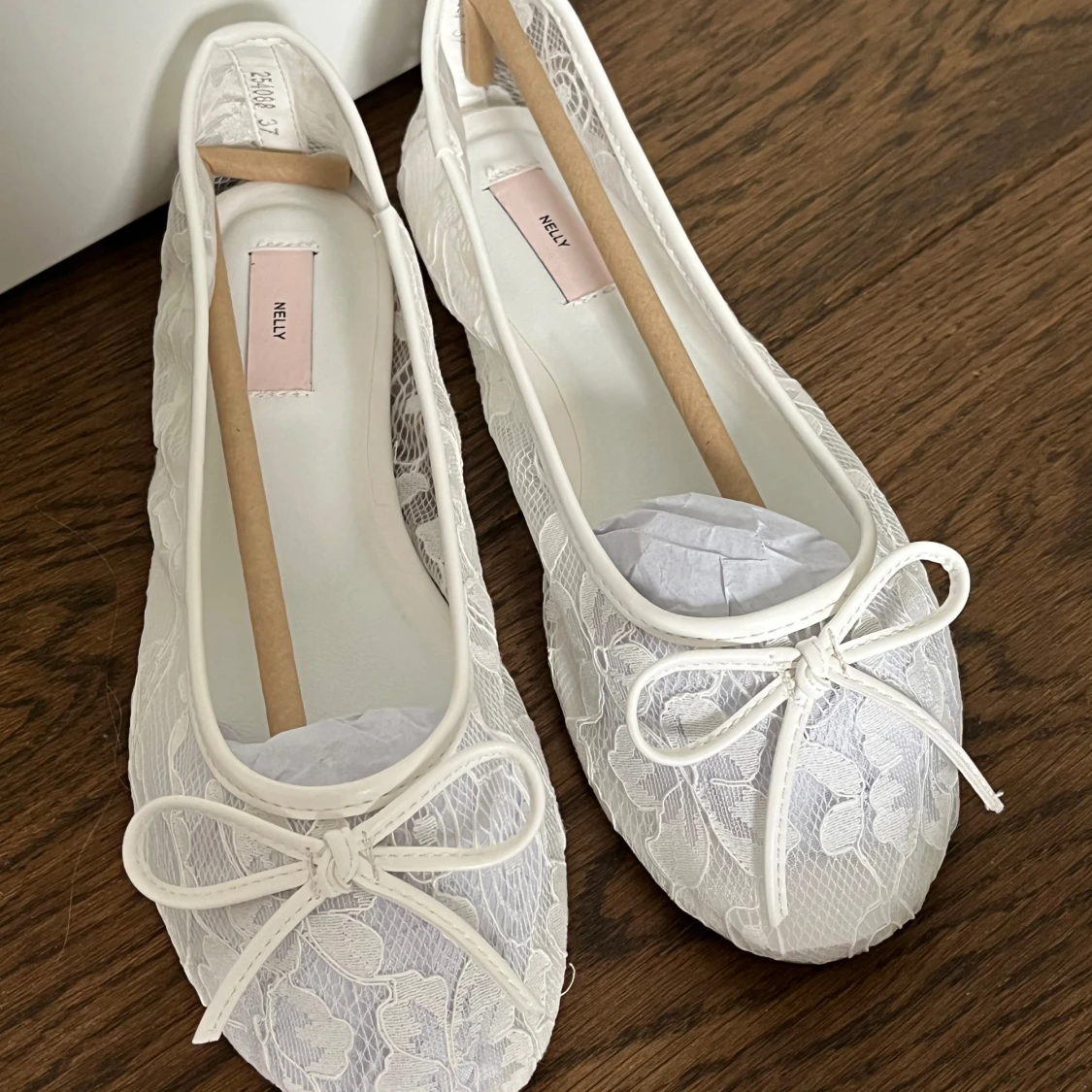Nya oanvända Ballerinaskor Nelly i storlek 38 - 2