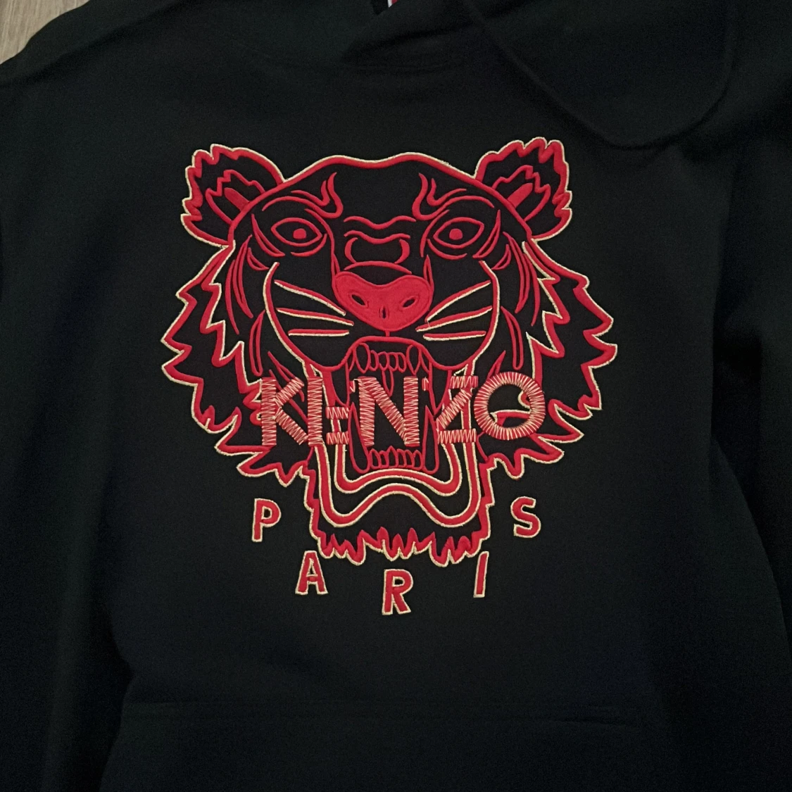 Svart Kenzo hoodie med tigerbrodyr XL - 3