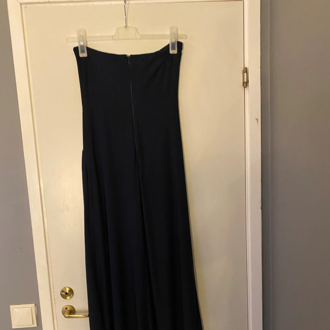 Marinblå långklänning med strass - 1