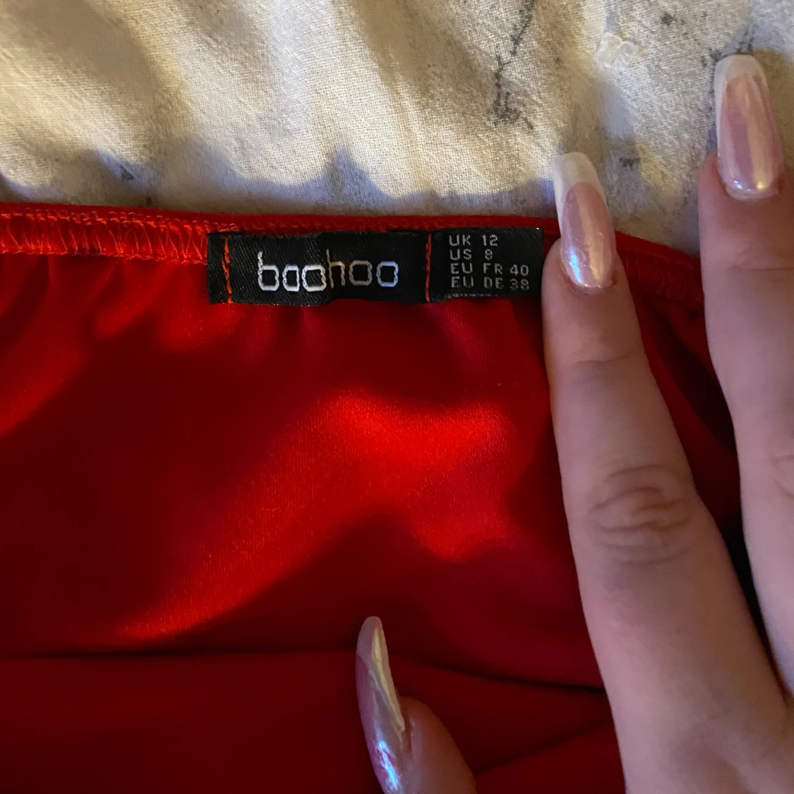 Röd långklänning med volang - 4