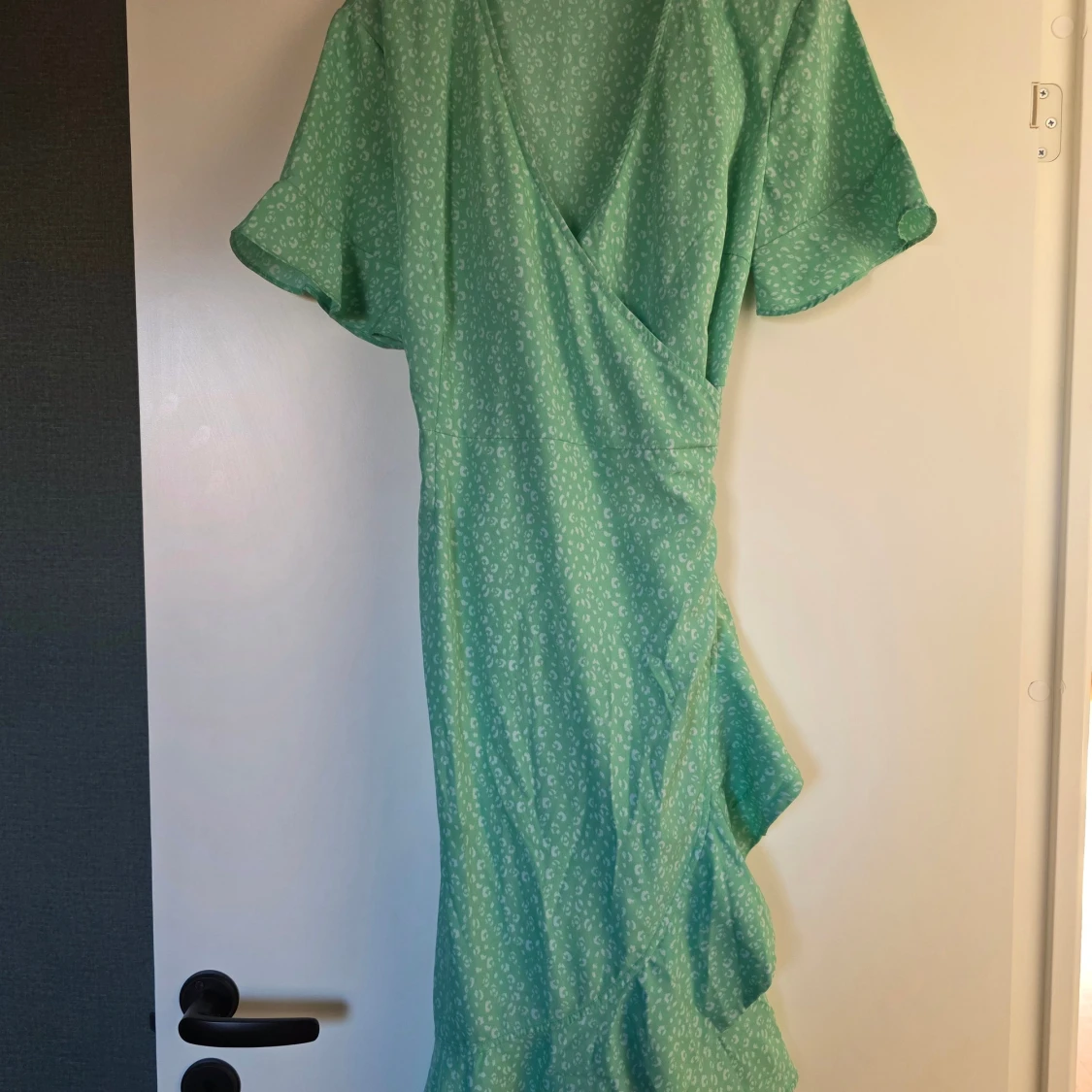 Mintgrön omlottklänning Vero Moda M