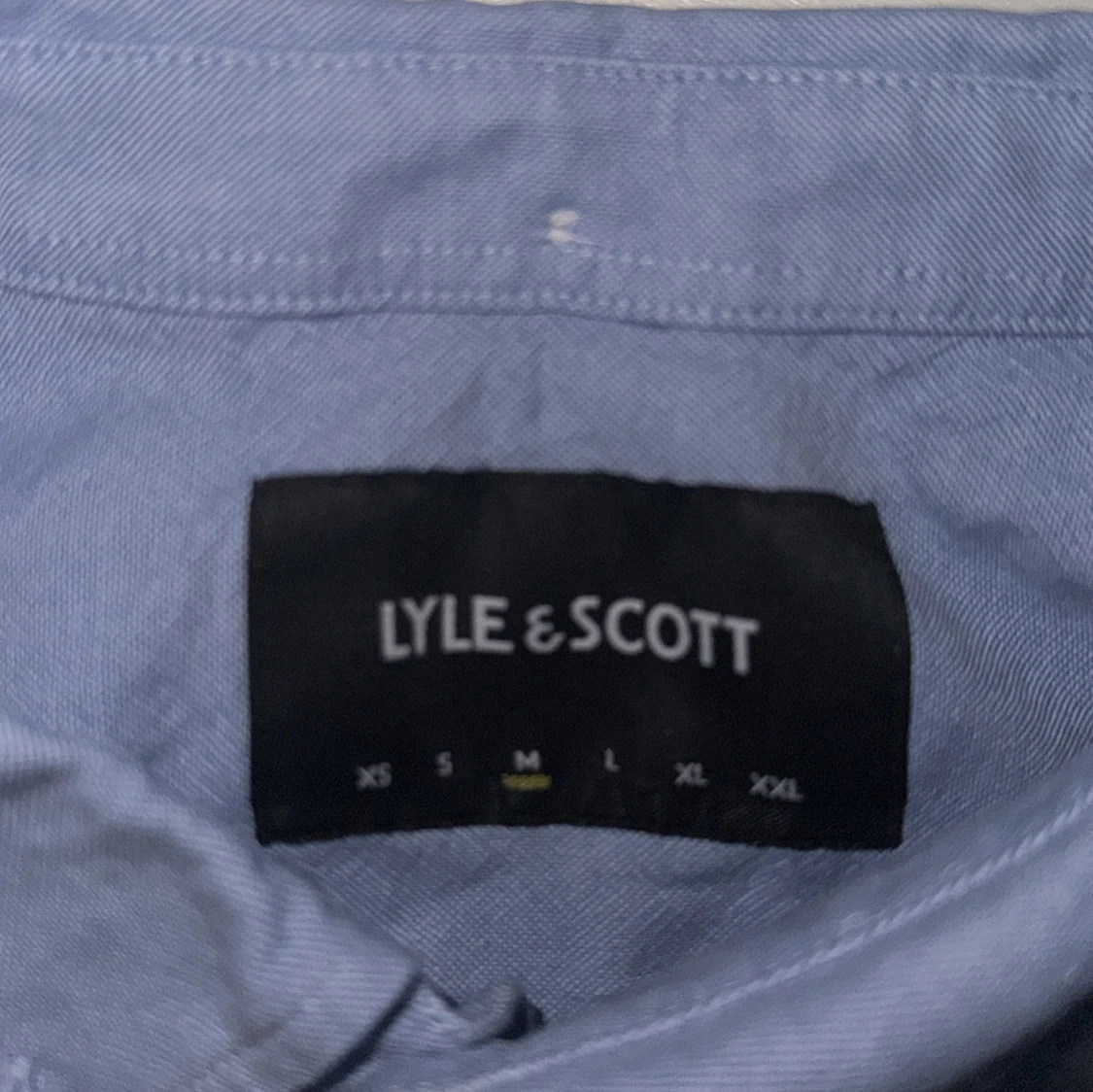 Ljusblå skjorta från Lyle & Scott - 2