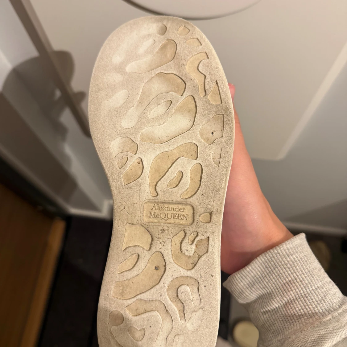 Alexander McQueen vita sneakers strl 37 - 2