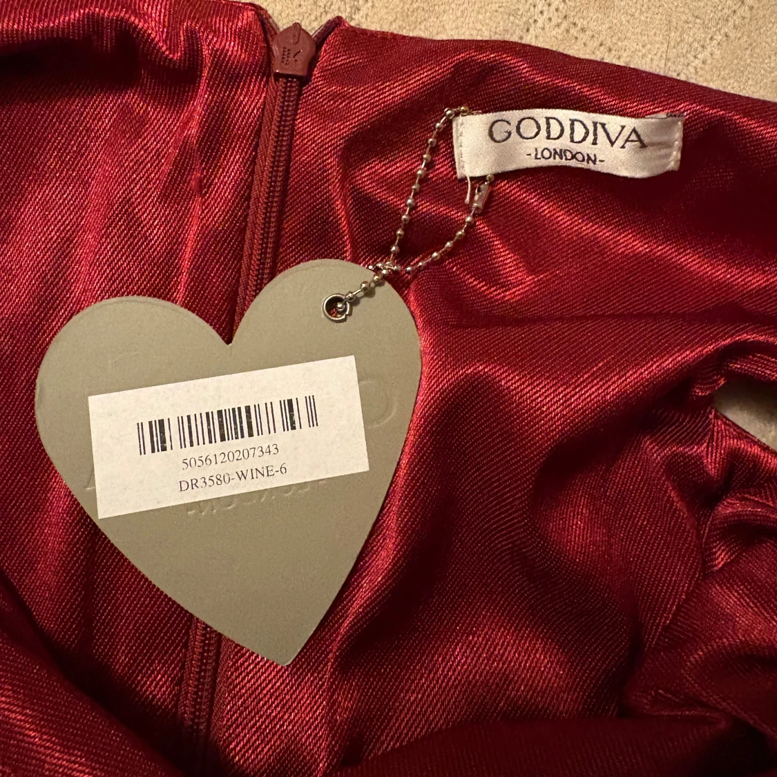 Vinröd balklänning  - 4