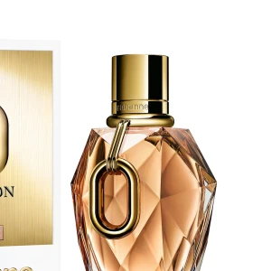 Lyxig parfym med unik design - Snygg parfym från Paco Rabanne med en modern och exklusiv look. Perfekt för dig som vill sticka ut och ge din stil en extra touch. Flaskan har en cool geometrisk form och gulddetaljer som drar blickarna till sig.