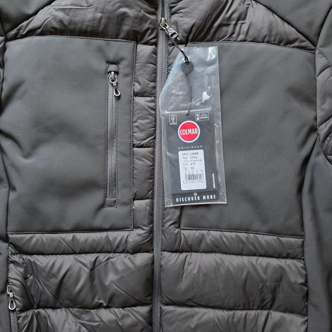 Mörkgrå dunjacka från Colmar Storlek 52 Ny oanvänd  - 1