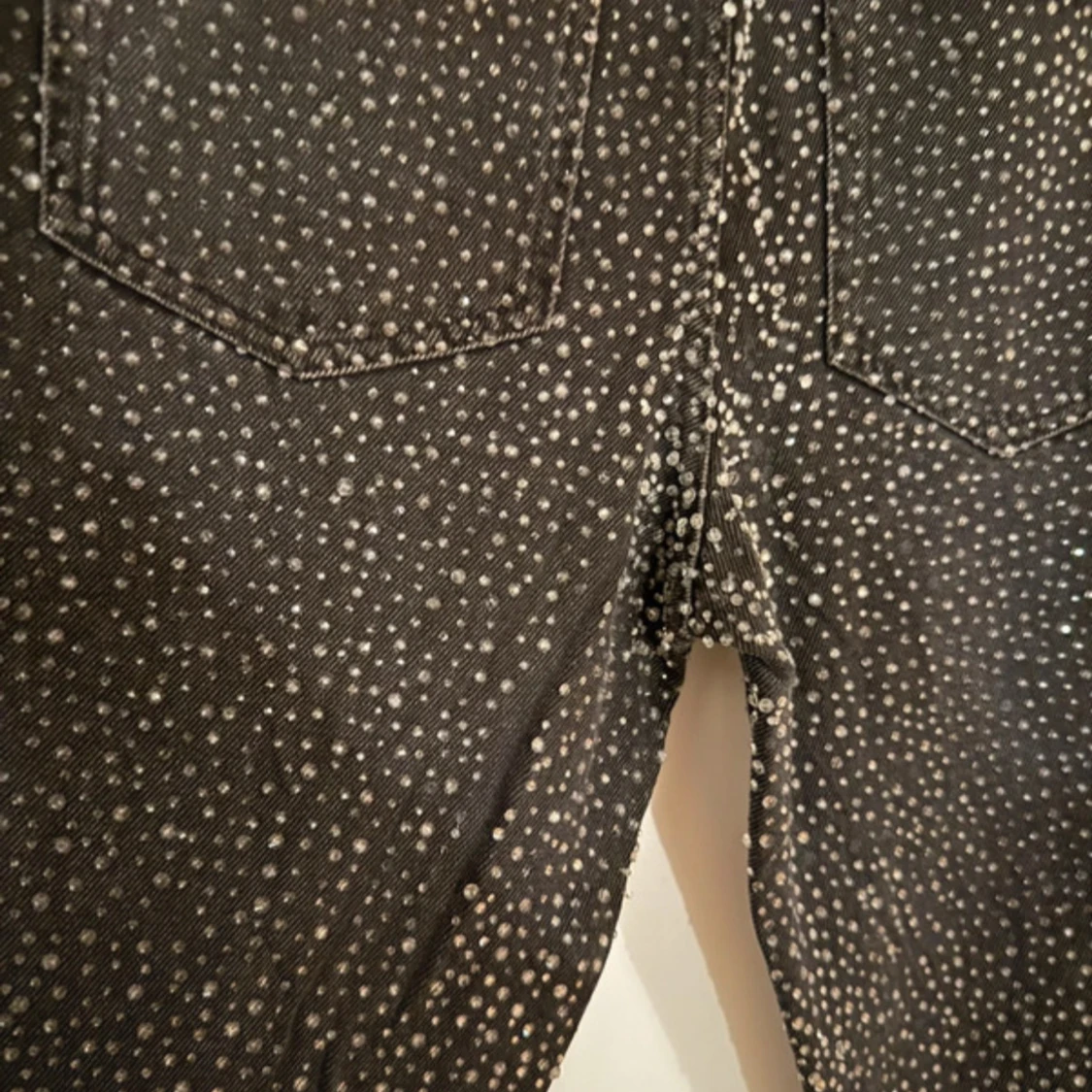 Svarta jeans med strass från Zara - 2