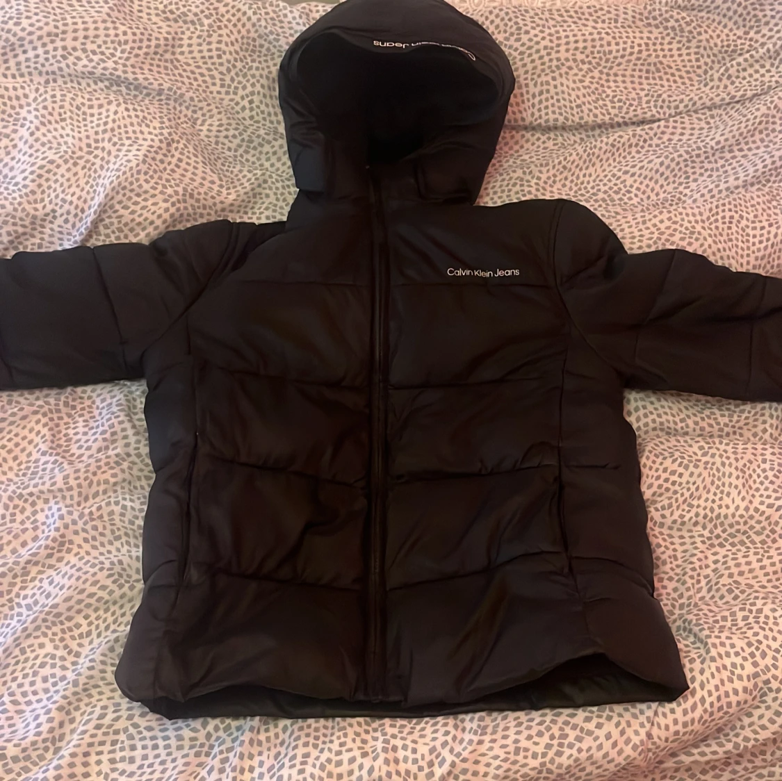 Svart pufferjacka från Calvin Klein Jeans - 1