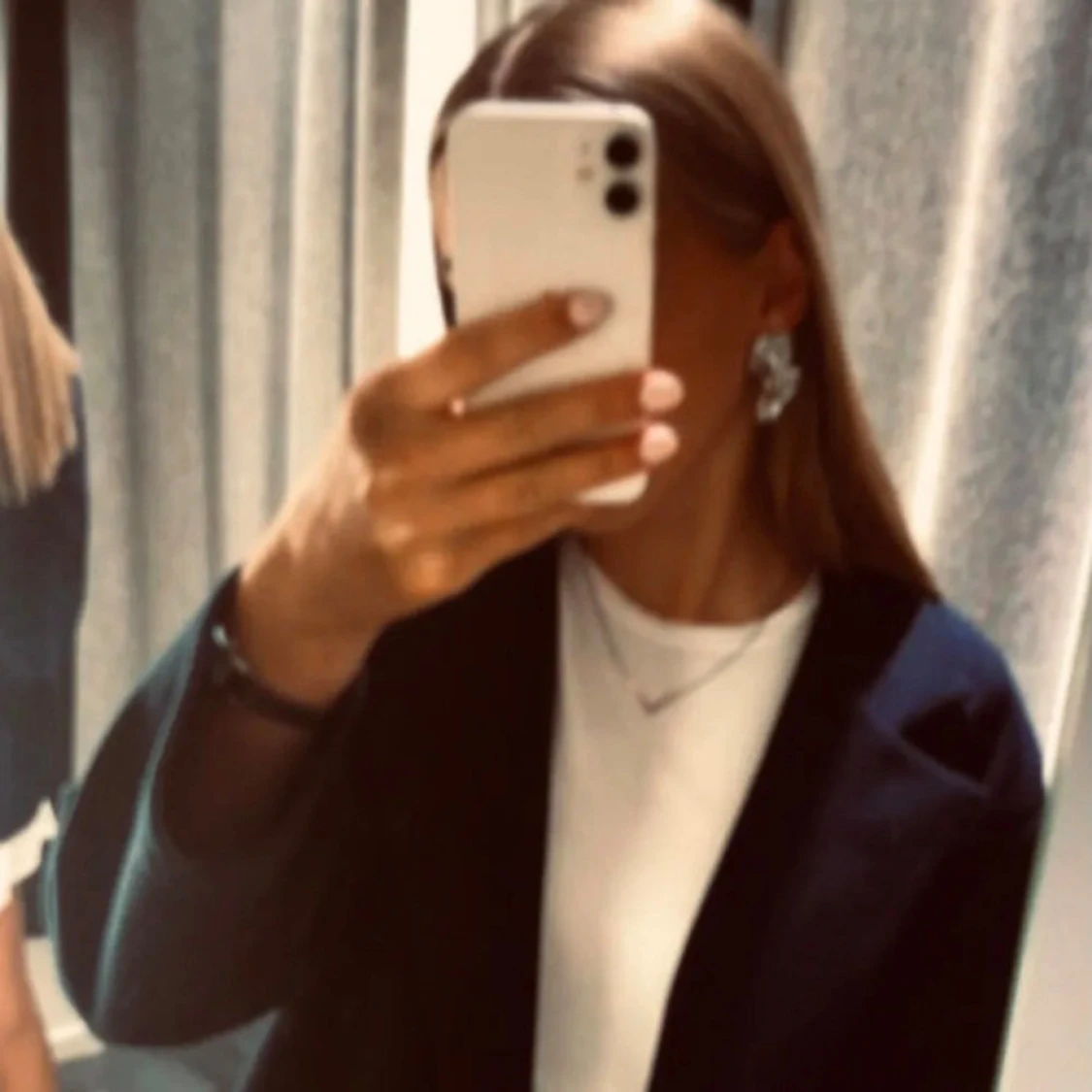 Mörkblå kappa från Missay