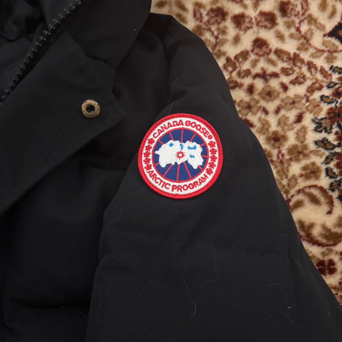 Svart pufferjacka från Canada Goose - 3