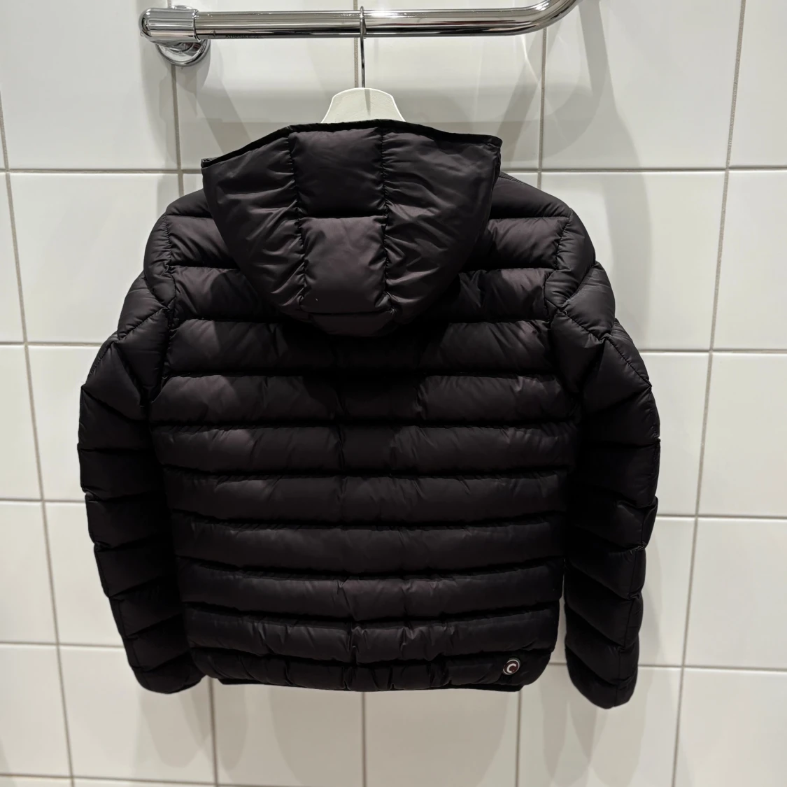 Svart Colmar pufferjacka med huva - 1